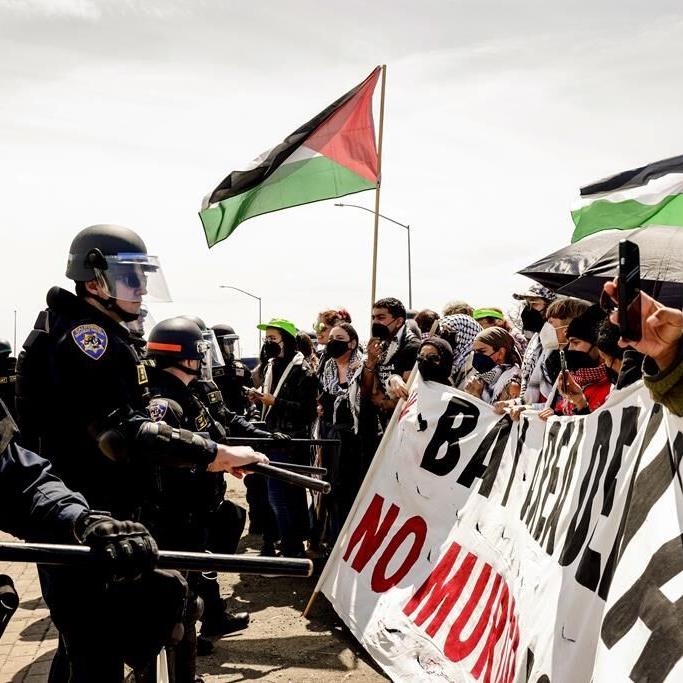 San Francisco prosecutors charge 26 pro-Palestinian demonstrators who blocked Golden Gate Bridge
